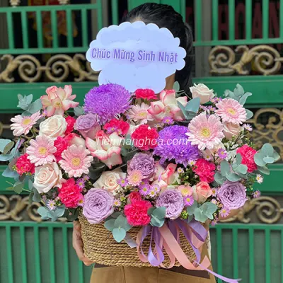 Giỏ hoa hồng tím HG02