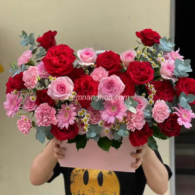 Giỏ hoa hồng đỏ HG18