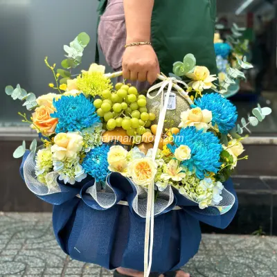 Imported fruit basket mixed with high-quality fresh flowers GTC05