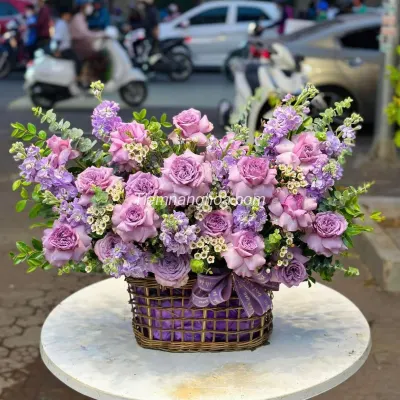 Poetic purple basket flowers HG30