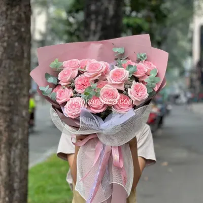 Gentle bouquet of strawberry roses HB178