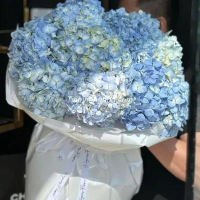 Full Round Blue Hydrangea Bouquet HB186