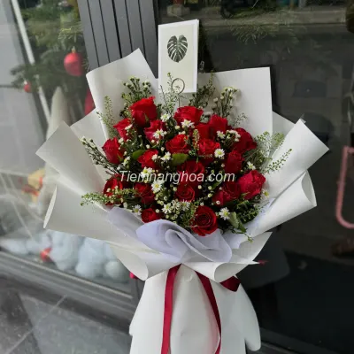Bó hoa hồng đỏ Pháp HB197