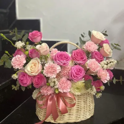 Pastel flower basket HG35