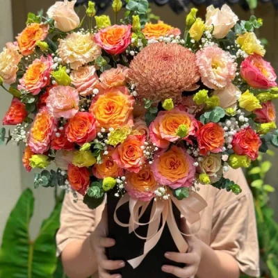 Hoa Hộp Nắng Vàng Rực Rỡ HH24