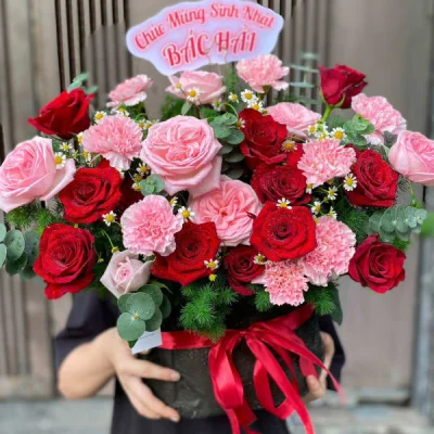 Hộp Hoa Tone Hồng Đỏ Qúy Phái HH16
