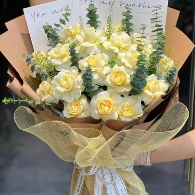 Victor HB149 Yellow Rose Bouquet
