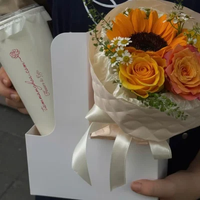 Set of water and mini flower bouquets SET02