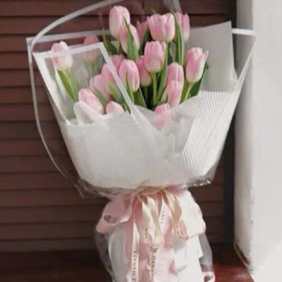 Light pink tulip bouquet HB233